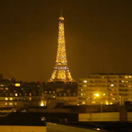 Joli Studio Porte De Versailles, Les Moulineaux