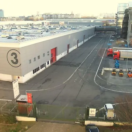 Joli Studio Porte De Versailles, Les Moulineaux Apartment Issy-les-Moulineaux